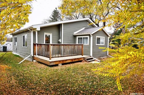 301 Broadway St, Borden, SK, S0K0G2 | Card Image