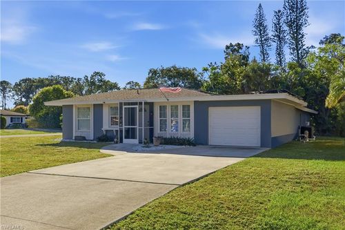 4690 Parrot Ave, NAPLES, FL, 34104-4410 | Card Image