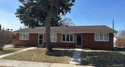 27099 Demrick St, Roseville, MI, 48066-2881 | Card Image