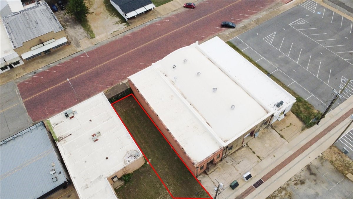 Land in Denison 4