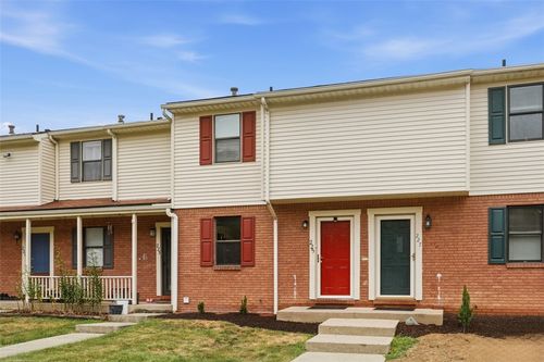 225 Woodhaven Dr, Seven Fields Boro, PA, 16046 | Card Image