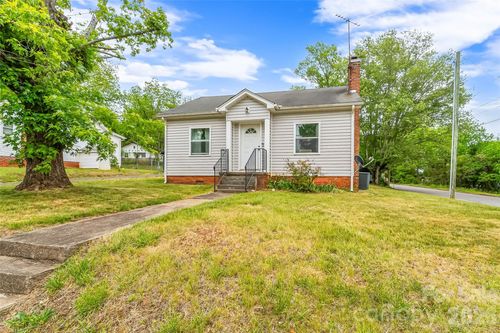 117 North St, Morganton, NC, 28655-2631 | Card Image