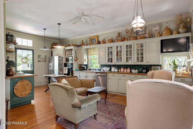 12-web-or-mls-331 E Carriere St-16 | Image 12