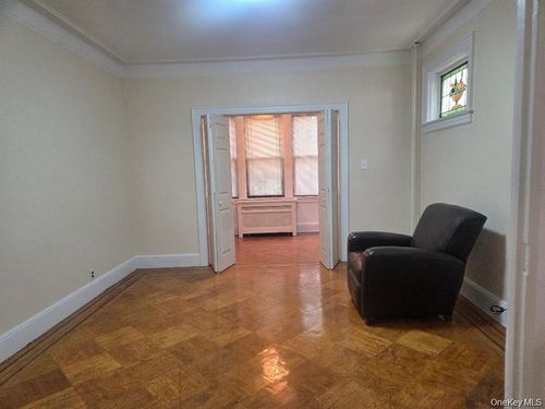 35-20 93rd St, Jackson Heights, NY, 11372-5864 | Card Image