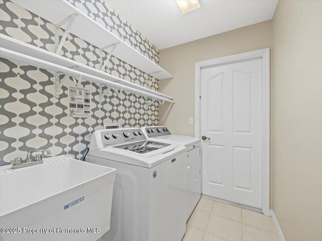 8484 Annapolis Rd, House other with 3 bedrooms, 2 bathrooms and null parking in SPRING HILL FL | Image 28