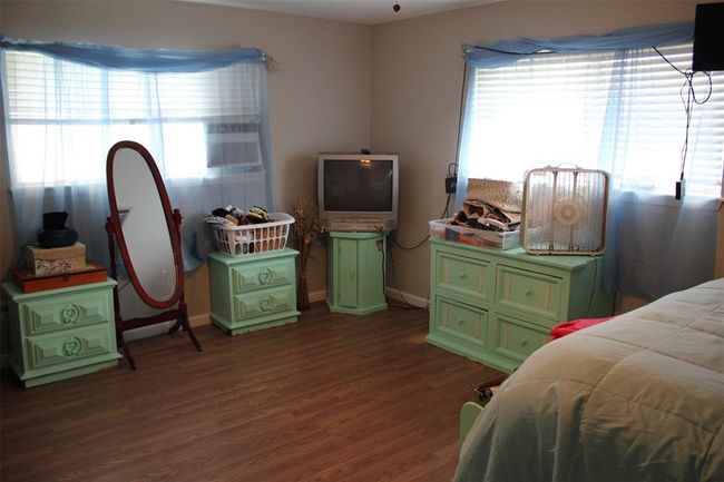 206 Riverside St, House other with 3 bedrooms, 3 bathrooms and null parking in Highlands TX | Image 23
