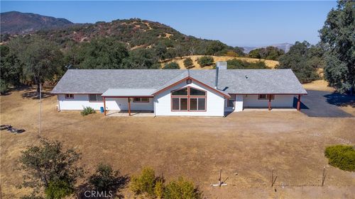 48773 Dry Creek Dr, Badger, CA, 93603-9767 | Card Image