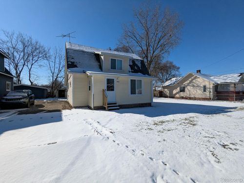2050 E Scottwood Avenue, Burton, MI, 48529 | Card Image