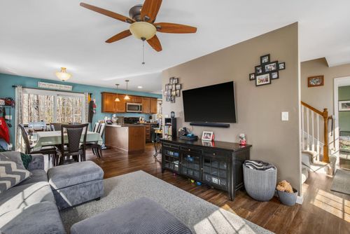 26 Cedar Crk, Barrington, NH, 03825-5206 | Card Image