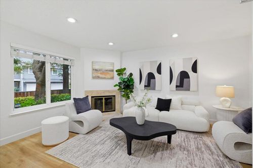 680 Blackford Ct, San Jose, CA, 95117-1958 | Card Image