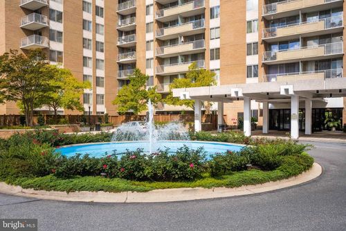 apt-615-3001 Veazey Ter Nw, WASHINGTON, DC, 20008-5402 | Card Image