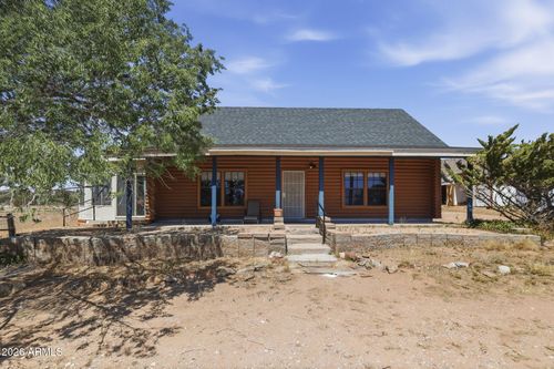 4005 W Cool Valley Rd, Chino Valley, AZ, 86323-8129 | Card Image