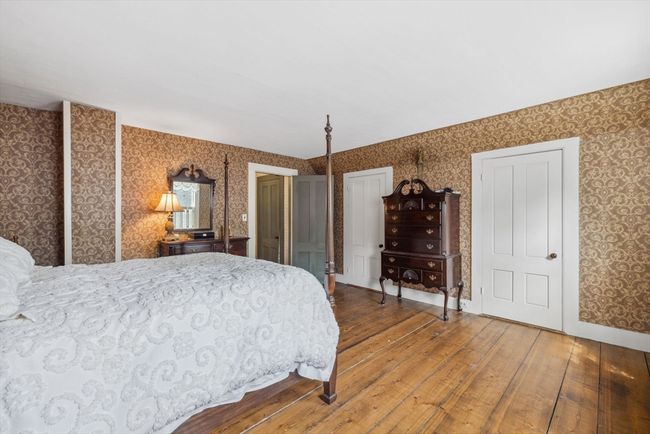37 High St, House other with 4 bedrooms, 4 bathrooms and 10 parking in Bradford NH | Image 16