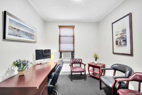 apt-1f-98 Queens Blvd, Rego Park, NY, 11374-4311 | Card Image