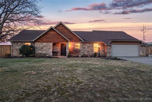 9606 S Maybelle Ave, Jenks, OK, 74037-3411 | Card Image