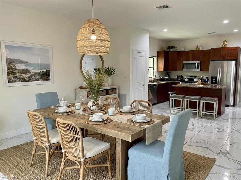 Residential in NAPLES 4