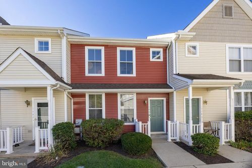 1060 Merchant St, COATESVILLE, PA, 19320-3393 | Card Image