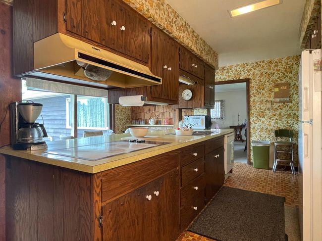 6503 Airport Rd, House other with 4 bedrooms, 2 bathrooms and null parking in Land O Lakes WI | Image 12