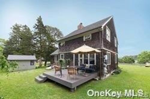 20 Clairedale Dr, Hampton Bays, NY, 11946-1016 | Card Image