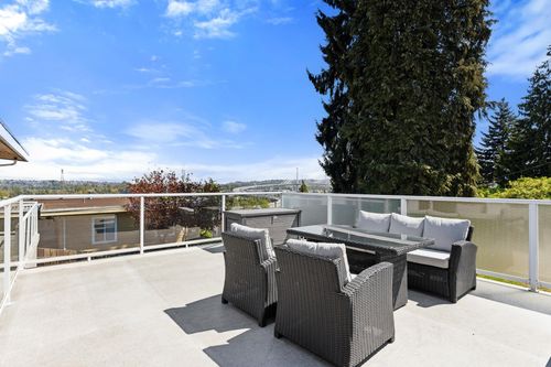 2190 Hillside Ave, Coquitlam, BC, V3K1L2 | Card Image