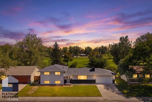 73 Valley Dr, Casper, WY, 82604-4011 | Card Image