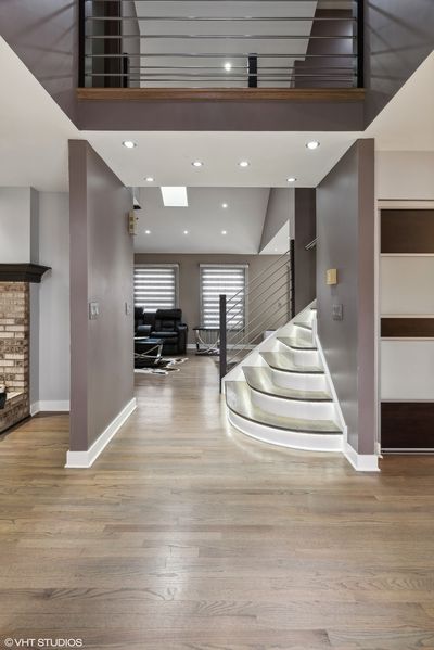 Foyer | Image 2