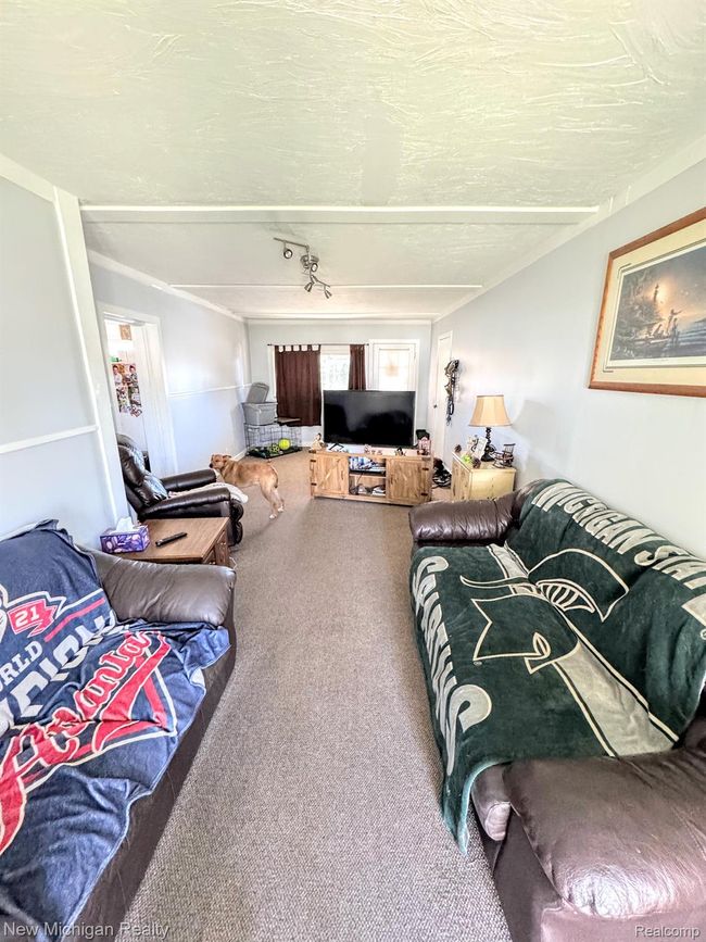 3302 Newton Rd, House other with 3 bedrooms, 2 bathrooms and null parking in Commerce Township MI | Image 5