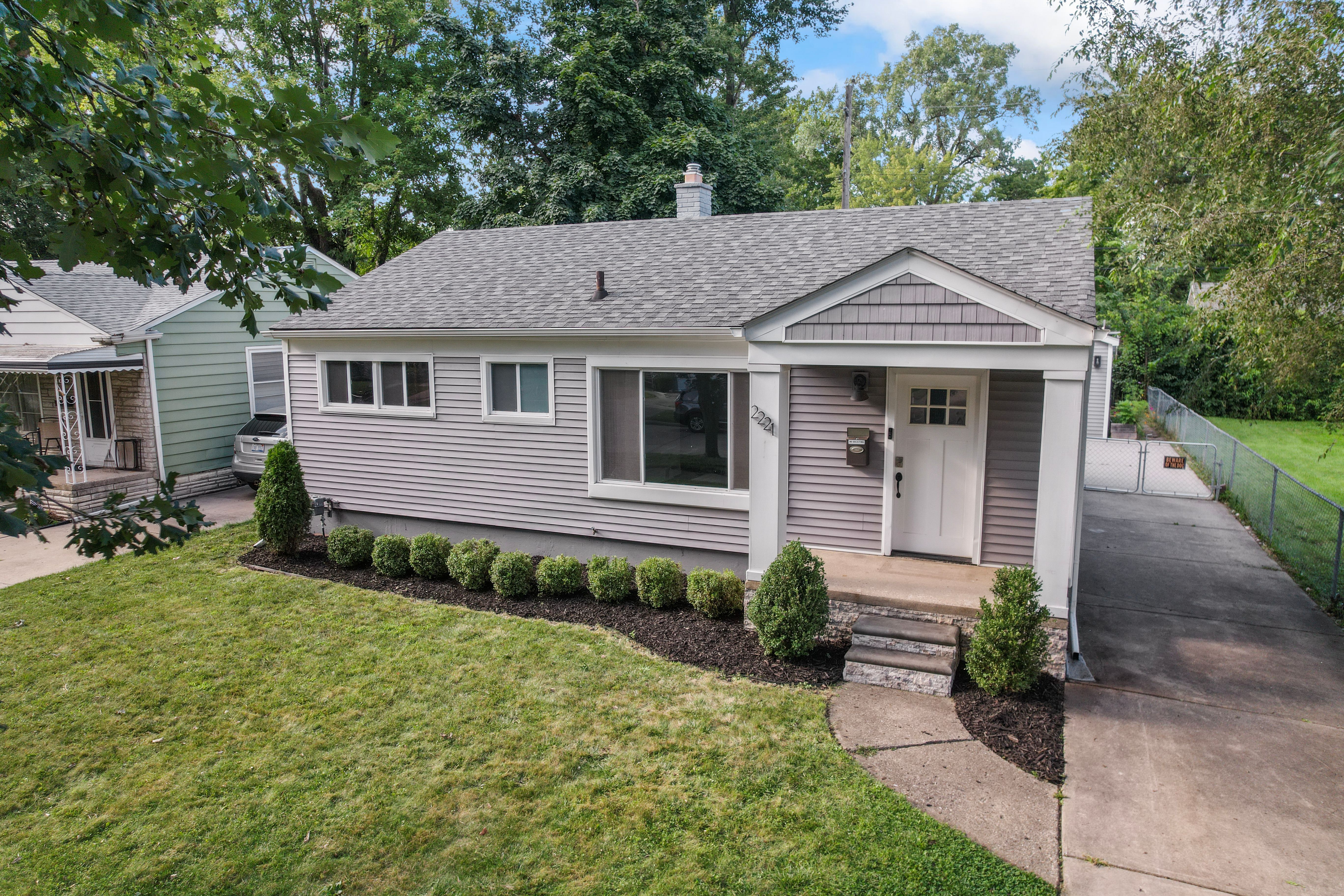 Dallas Ave, Royal Oak, MI 48067