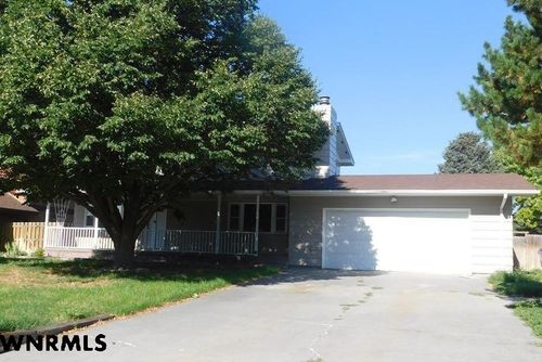 1324 24th Avenue, Sidney, NE, 69162 | Card Image