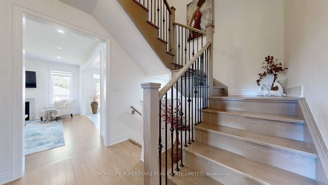 28 Great Railway Crt, House other with 5 bedrooms, 4 bathrooms and 6 parking in Kleinburg ON | Image 20