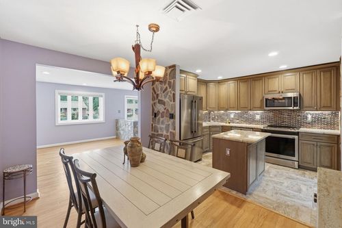 10713 Gregory St, SILVER SPRING, MD, 20901-1026 | Card Image