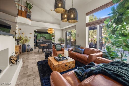 30 Strada Principale, Henderson, NV, 89011-3603 | Card Image