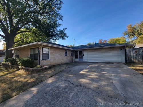 3538 S Urbana Ave, Tulsa, OK, 74135-2042 | Card Image