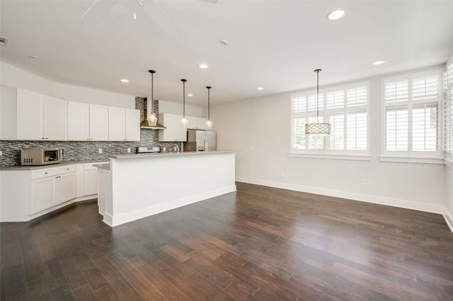 UNIT-12 - 908 Nueces St, Condo with 2 bedrooms, 2 bathrooms and 1 parking in Austin TX | Image 4