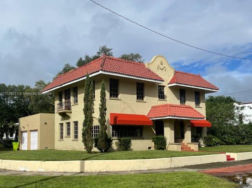 1-8900 Ne 1st Ave, El Portal, FL, 33138-3026 | Card Image
