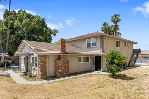 2004 Palm Ave, Highland, CA, 92346 | Card Image