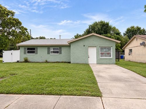 301 Lesesne St, KISSIMMEE, FL, 34744-2434 | Card Image