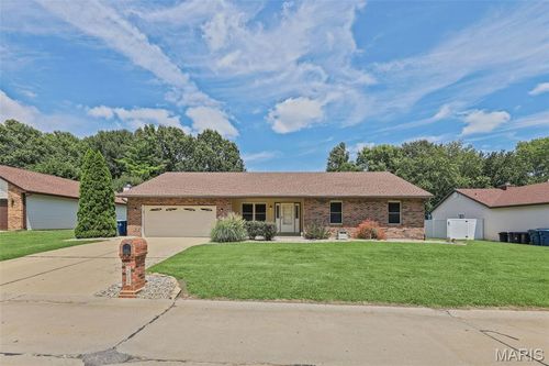 304 Brian Drive, Swansea, IL, 62226 | Card Image
