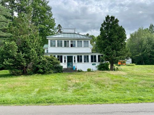 277 Grove Street, Newport, ME, 04953 | Card Image