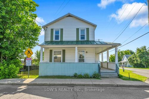 49 Stanley Ave, Vankleek Hill, ON, K0B1R0 | Card Image