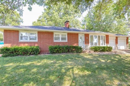 1244 N Evergreen Ln, Columbia, IL, 62236-1142 | Card Image