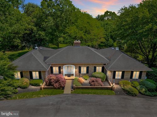 1 Ridge Run Rd, CHADDS FORD, PA, 19317-9358 | Card Image