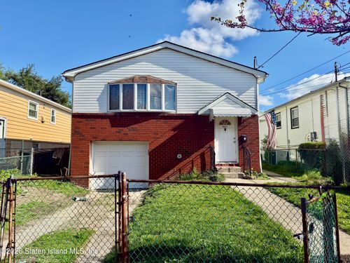 441 Walker St, Staten Island, NY, 10303-2529 | Card Image