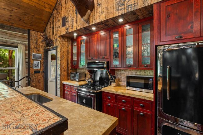 207 Martinez Spring Rd, House other with 4 bedrooms, 5 bathrooms and null parking in Bozeman MT | Image 25