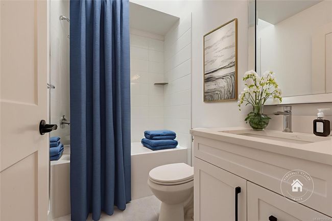 Virtually Staged 4-Piece main Bathroom | Image 35