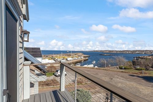 2 Wharf Rd, Rockport, MA, 01966-1334 | Card Image