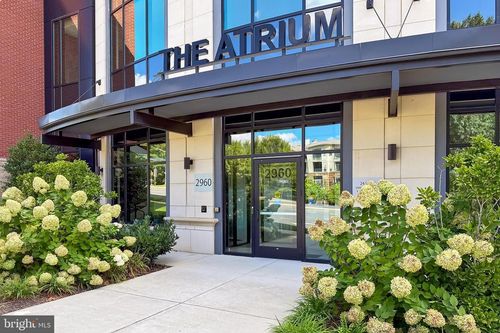 2-103-2960 Vaden Dr, Fairfax, VA, 22031-1060 | Card Image