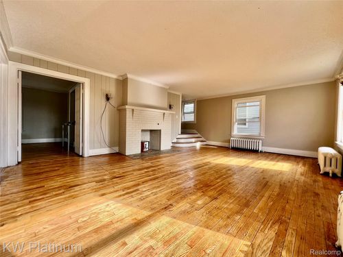 2109 Military St, Port Huron, MI, 48060-5940 | Card Image