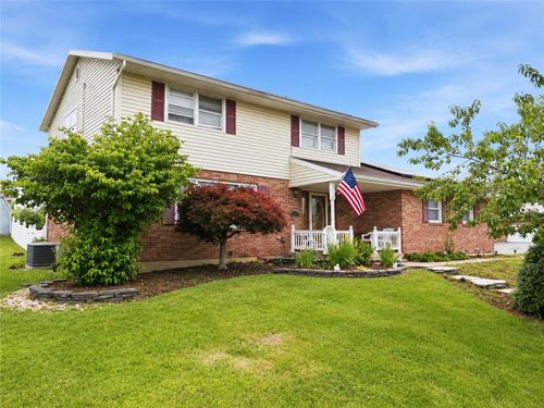 3303 Barklay Rd, Whitehall, PA, 18052-3536 | Card Image