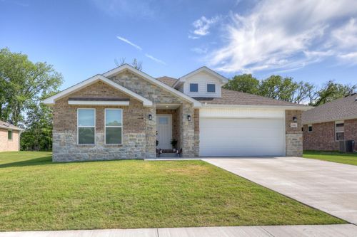 1326 Foundry Dr, Carthage, MO, 64836-6009 | Card Image